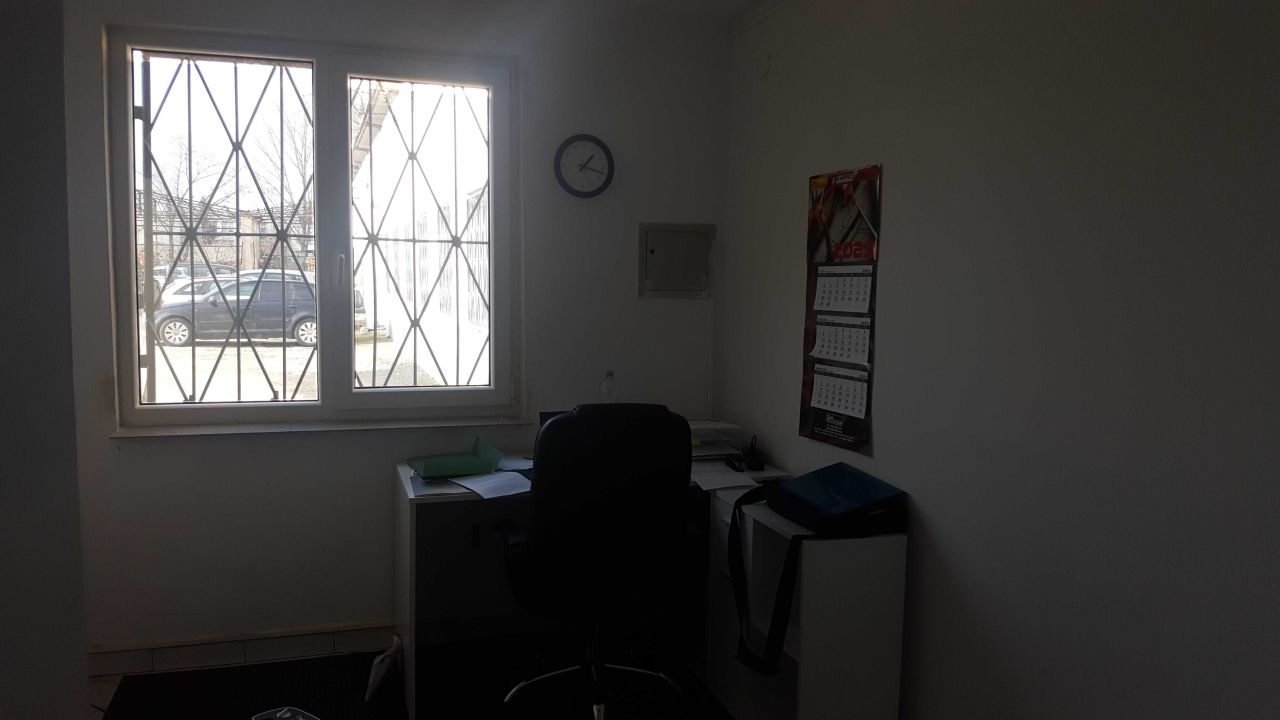 Hala/magazyn Jawor, pl. kard. Stefana Wyszyńskiego. Zdjęcie 2