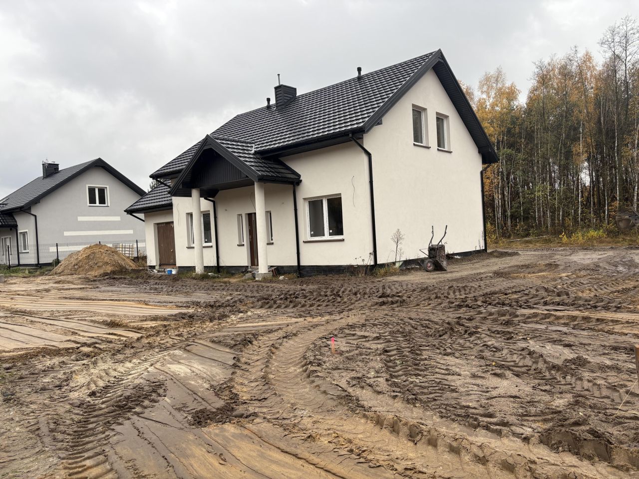 dom wolnostojący, 5 pokoi Żyrardów. Zdjęcie 2