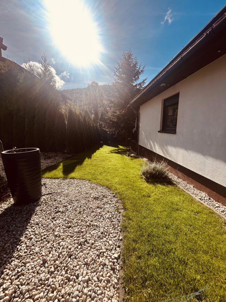 dom wolnostojący, 5 pokoi Brenna Bukowa, ul. Armii Krajowej. Zdjęcie 2