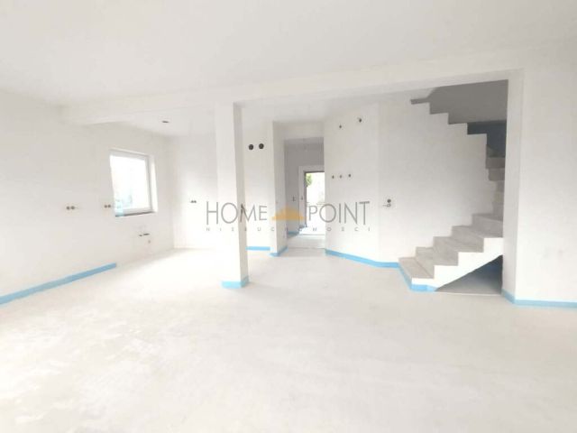 bliźniak, 5 pokoi Warszawa Wawer. Zdjęcie 3