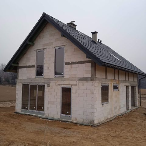 dom wolnostojący, 4 pokoje Kuńkowce. Zdjęcie 1