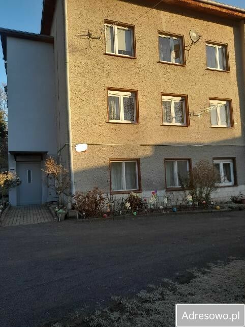 Mieszkanie 3-pokojowe Żary. Zdjęcie 1