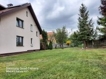 dom wolnostojący, 5 pokoi Nowa Huta Łapigrosz. Zdjęcie 1