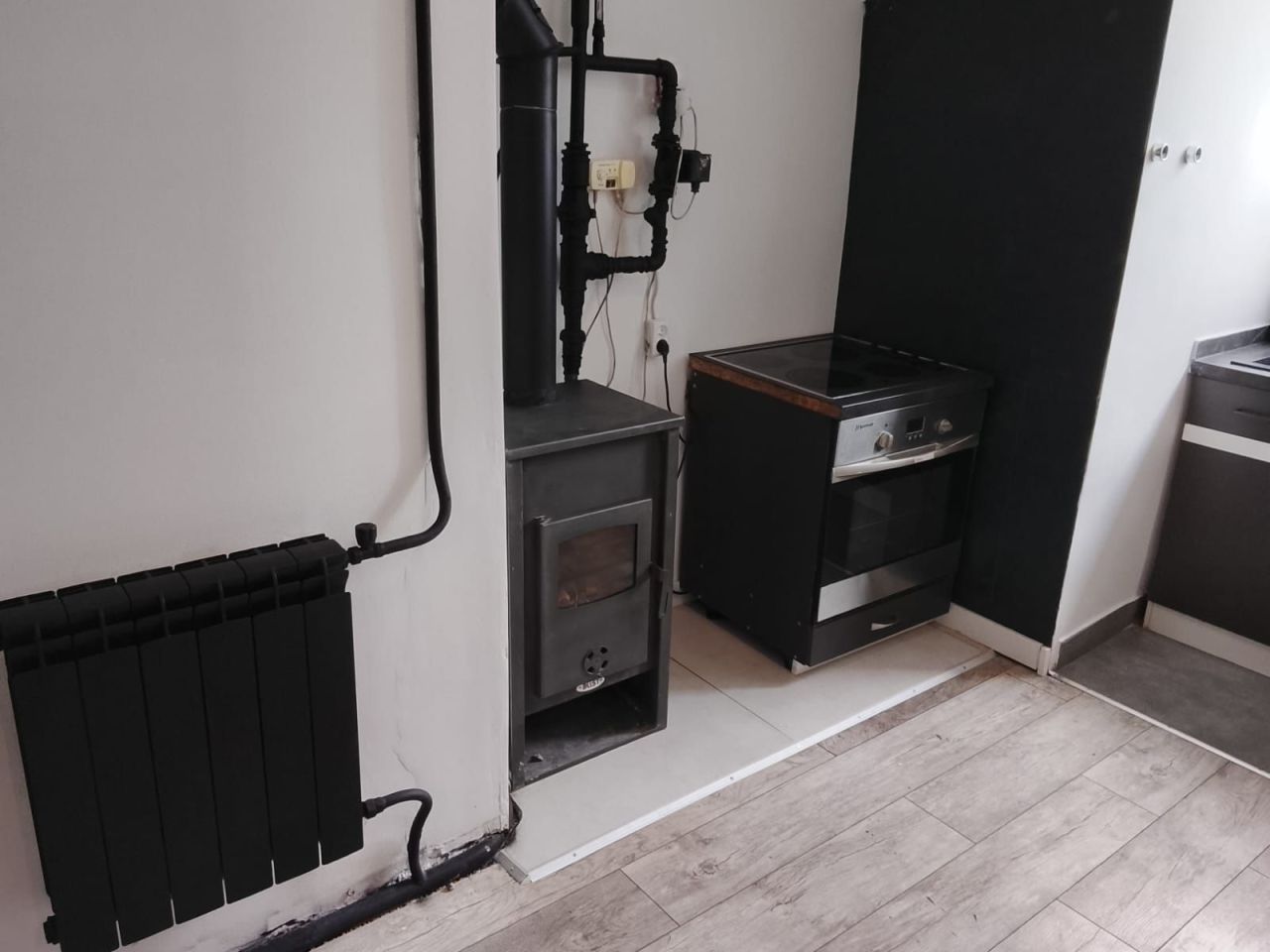 Mieszkanie 4-pokojowe Chmielek. Zdjęcie 3