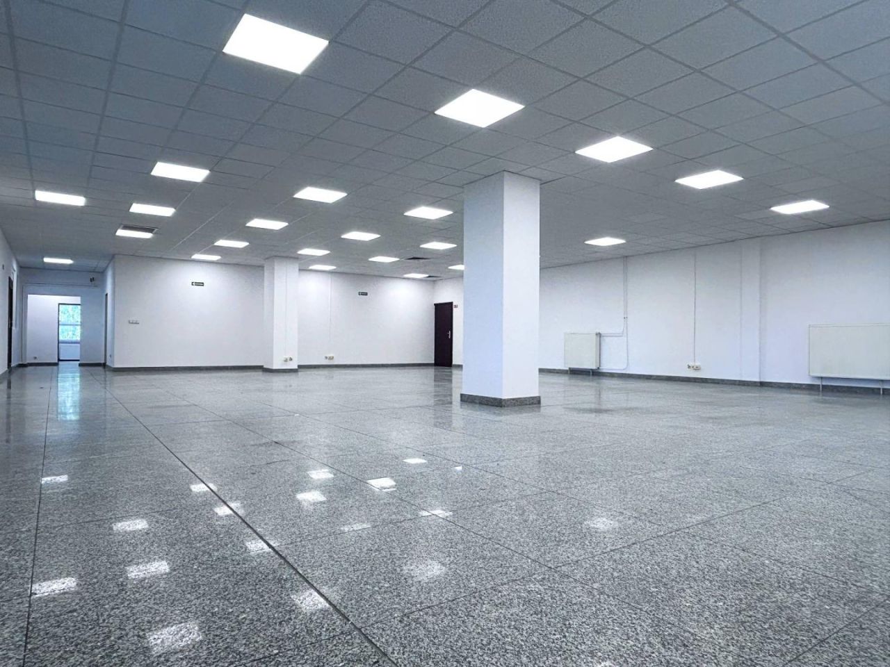 Hala/magazyn Łódź, al. marsz. Józefa Piłsudskiego. Zdjęcie 6