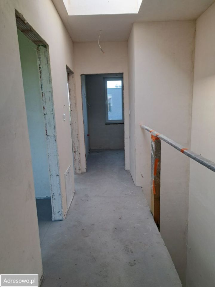 dom szeregowy, 4 pokoje Nowy Dwór Mazowiecki Centrum, ul. Marii Curie-Skłodowskiej. Zdjęcie 9