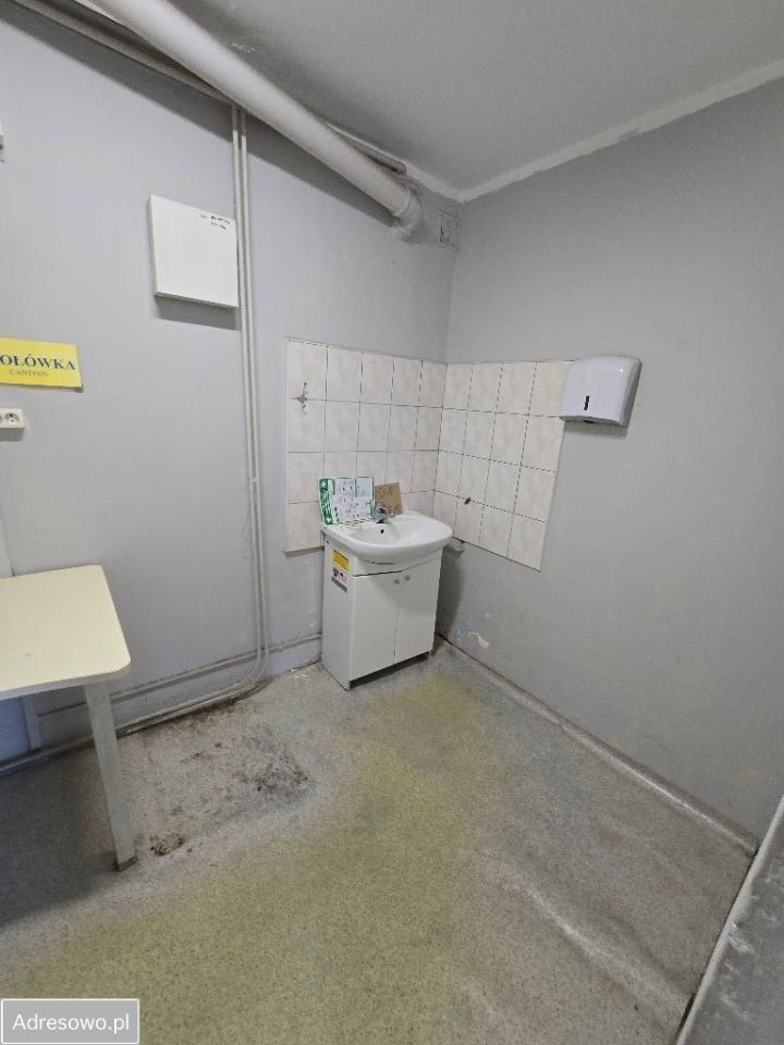 Hala/magazyn Lisi Ogon. Zdjęcie 10