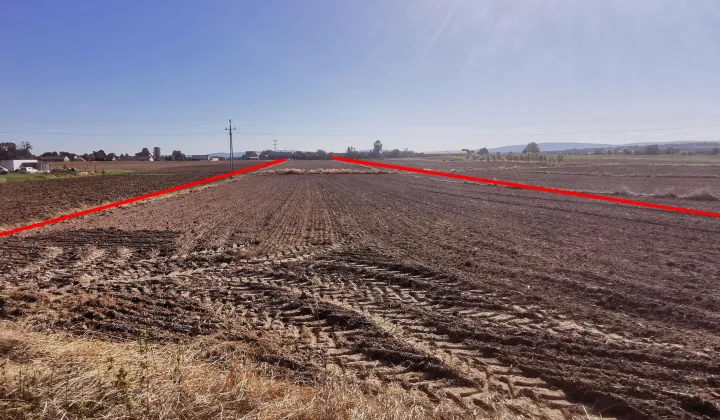 Działka inwestycyjna Kałków