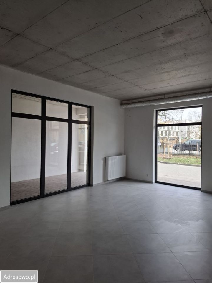 Lokal Grodzisk Mazowiecki Centrum, ul. ks. M. Tokarzewskiego. Zdjęcie 8