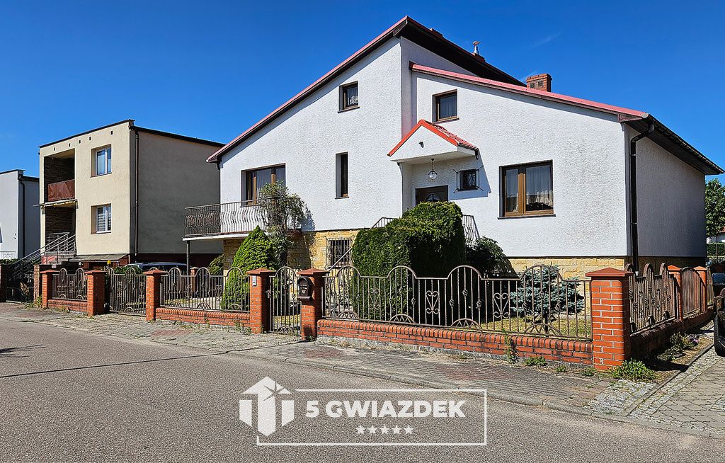 dom wolnostojący, 7 pokoi Szczecinek, ul. Królowej Jadwigi. Zdjęcie 1