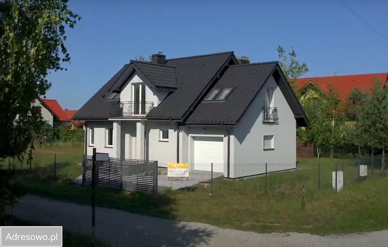 dom wolnostojący, 6 pokoi Chrząstawa Wielka, ul. Cicha