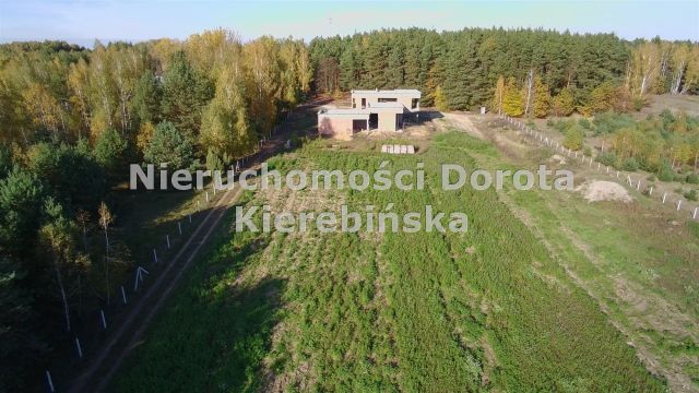 dom wolnostojący, 5 pokoi Łęg. Zdjęcie 2