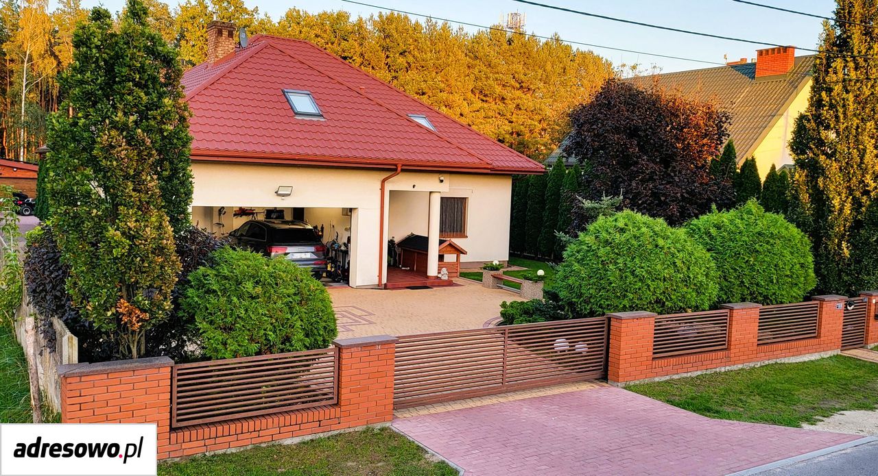 dom wolnostojący, 5 pokoi Laskowiec, ul. Kościelna. Zdjęcie 1