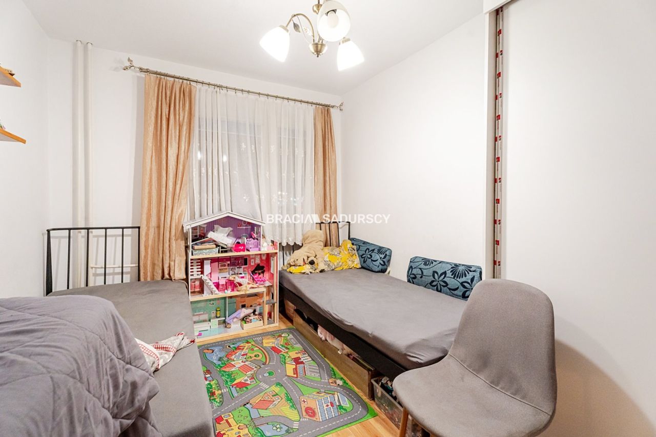 Mieszkanie 2-pokojowe Kraków Czyżyny, os. Dywizjonu 303. Zdjęcie 14