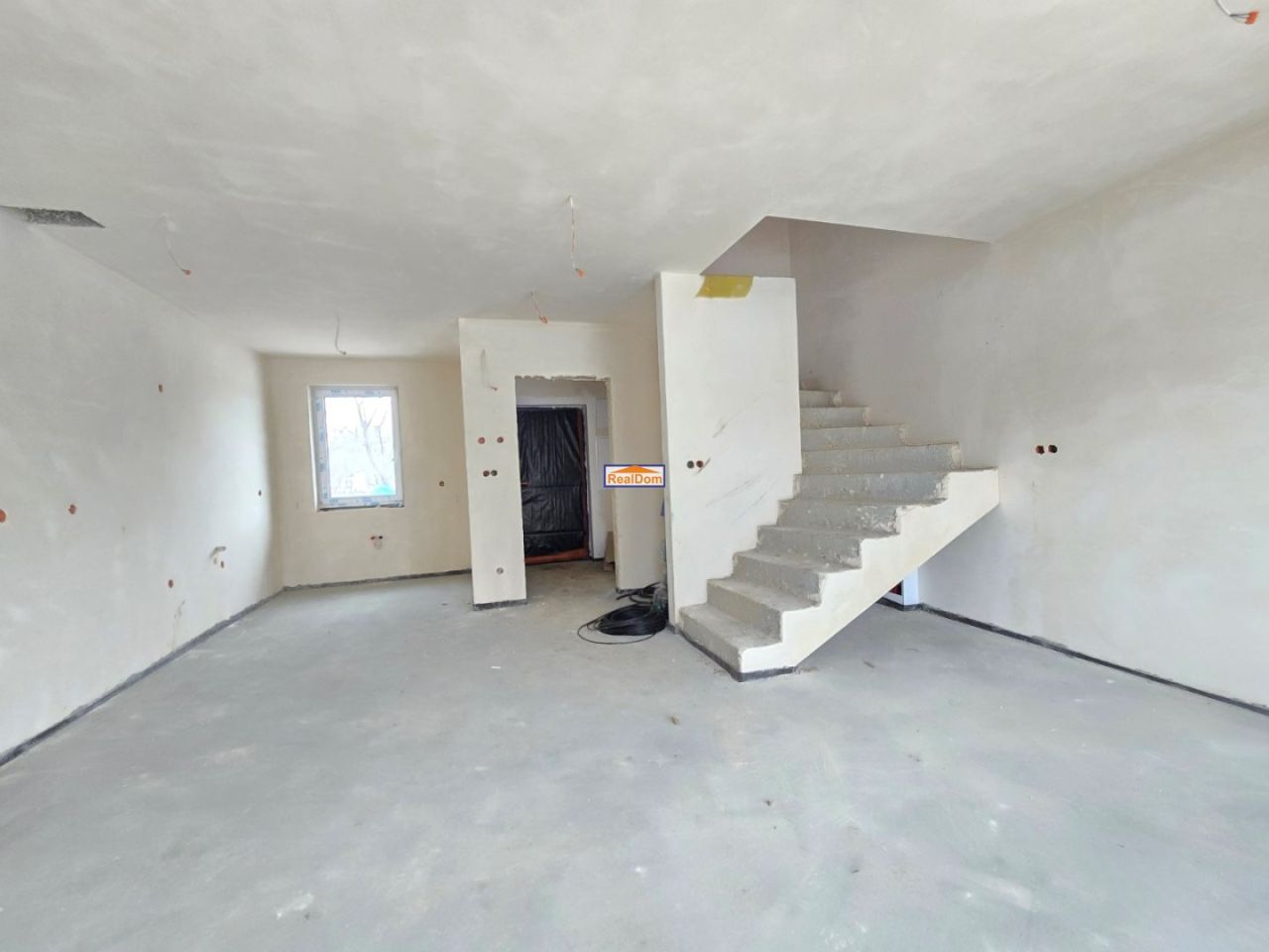 dom szeregowy, 4 pokoje Chrosna. Zdjęcie 5