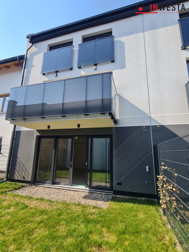 dom szeregowy, 7 pokoi Warszawa Targówek, ul. Lusińska. Zdjęcie 1