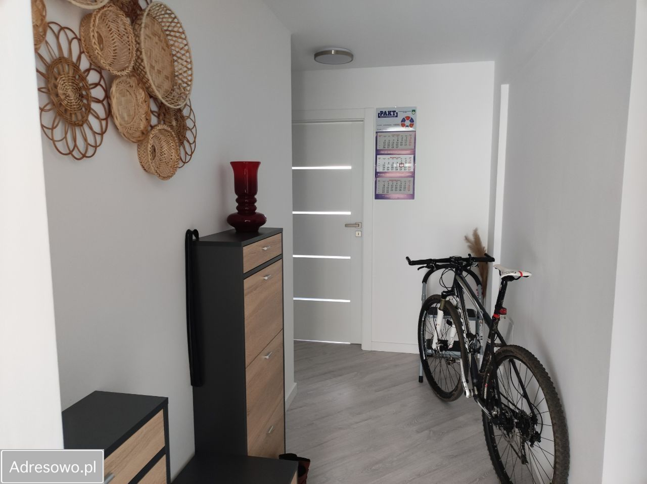 Mieszkanie 4-pokojowe Wałbrzych Podzamcze. Zdjęcie 5