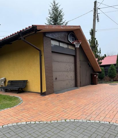 dom wolnostojący, 8 pokoi Sosnowiec Bór, ul. Leona Wasilewskiego. Zdjęcie 8