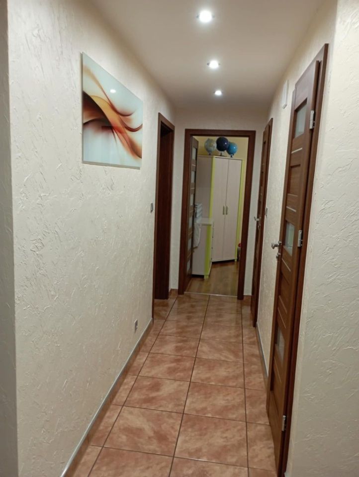 Mieszkanie 4-pokojowe Łomno. Zdjęcie 2