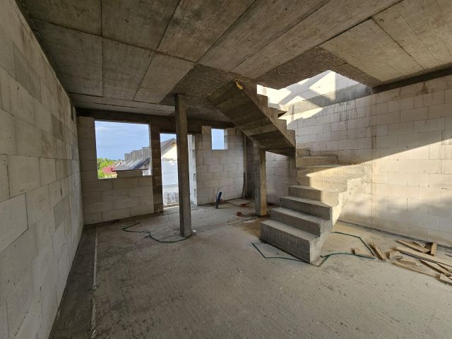 dom szeregowy, 3 pokoje Mników. Zdjęcie 1