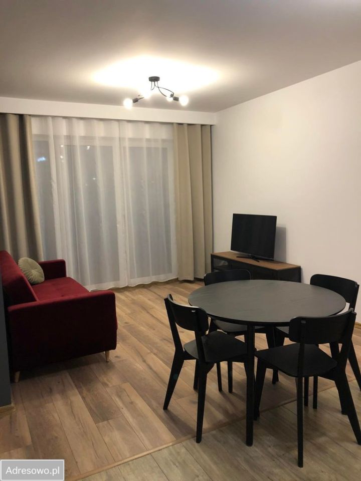 Mieszkanie 3-pokojowe Ożarów Mazowiecki, ul. Legendy. Zdjęcie 1