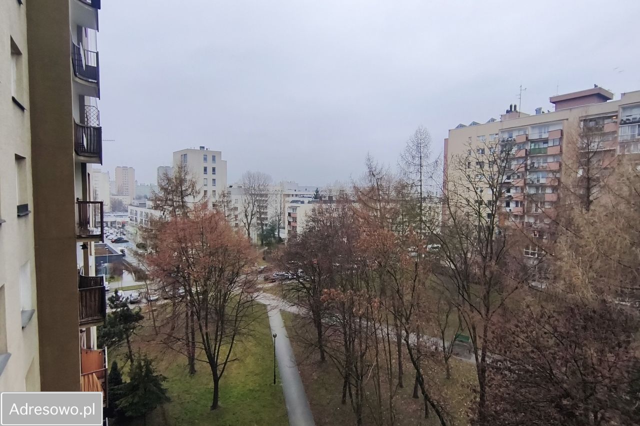 Mieszkanie 3-pokojowe Kraków Czyżyny, os. Dywizjonu 303. Zdjęcie 2