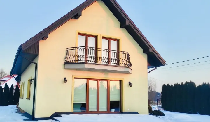 dom wolnostojący, 6 pokoi Warszawianka