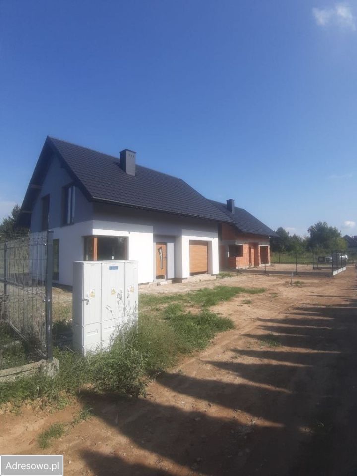 dom wolnostojący, 4 pokoje Radom, ul. Edmunda Bakalarza