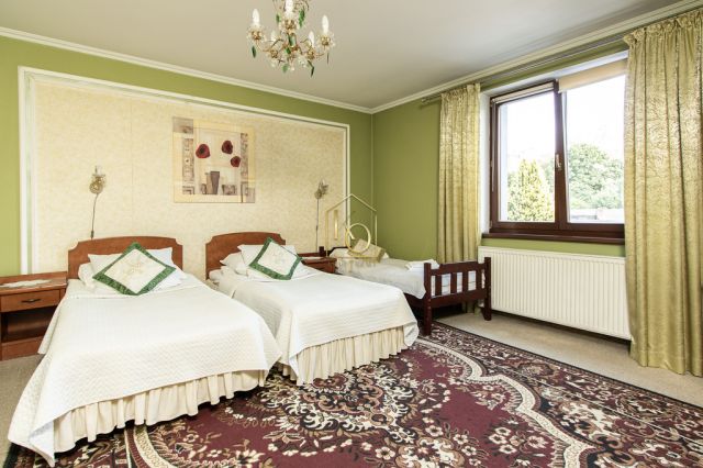 Hotel/pensjonat Jawor, ul. Stanisława Staszica. Zdjęcie 9