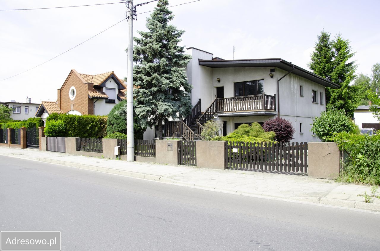dom wolnostojący, 8 pokoi Ostrów Wielkopolski, ul. kard. M. Ledóchowskiego. Zdjęcie 2