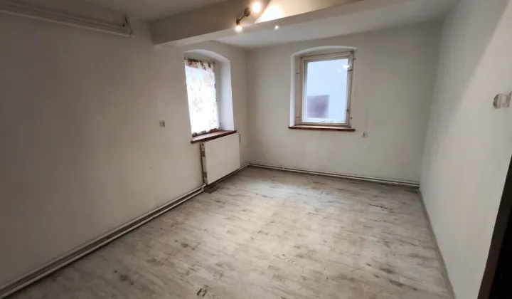 dom wolnostojący, 6 pokoi Szprotawa