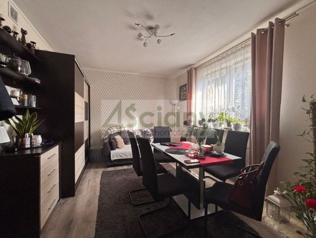 dom wolnostojący, 3 pokoje Dziekanów Leśny. Zdjęcie 33