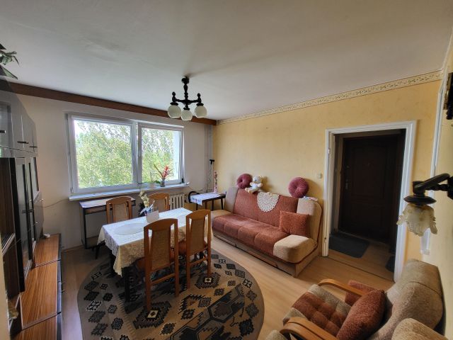 Mieszkanie 3-pokojowe Wałbrzych Piaskowa Góra, ul. Długa. Zdjęcie 1