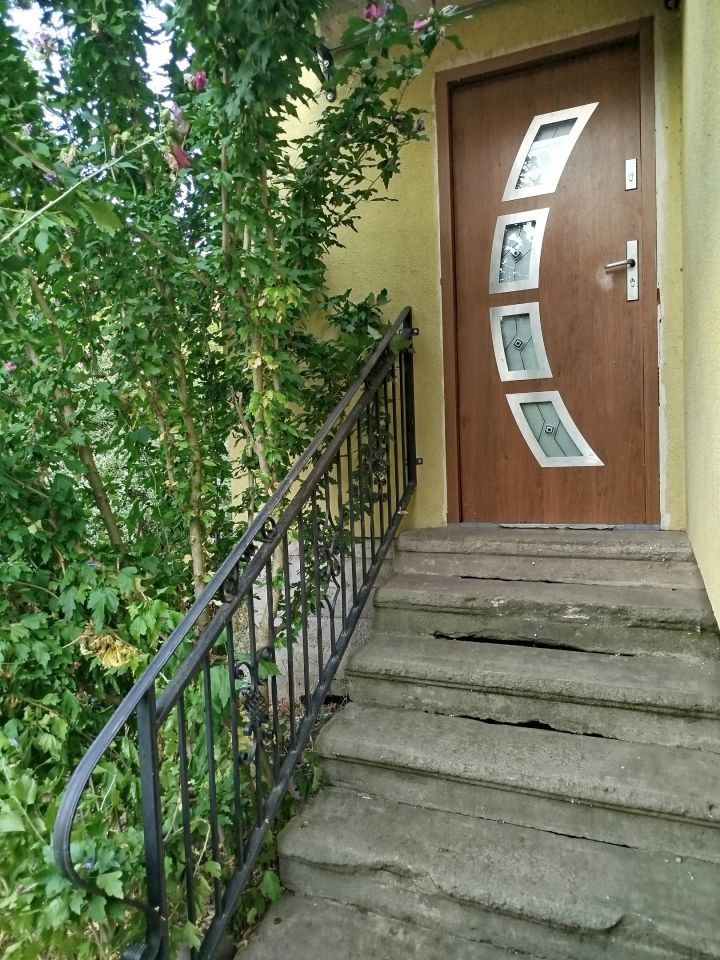Mieszkanie 4-pokojowe Małujowice, Małujowice. Zdjęcie 2