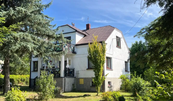 dom wolnostojący, 4 pokoje Jedlicze, ul. Armii Krajowej