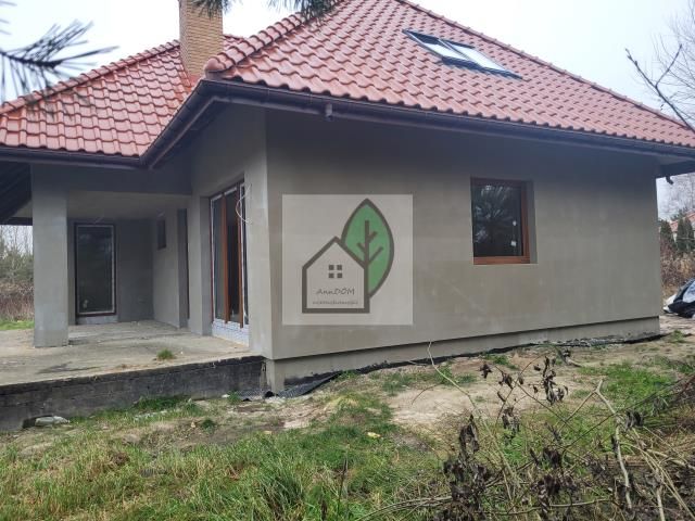 dom wolnostojący, 5 pokoi Łoś. Zdjęcie 3