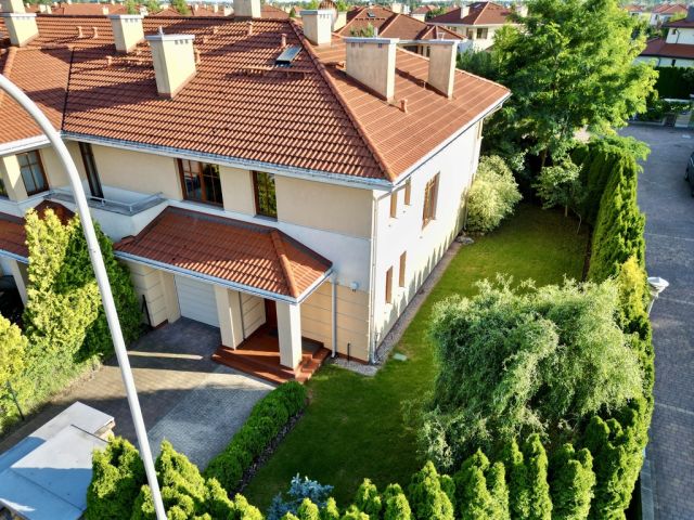 dom szeregowy, 4 pokoje Walendów. Zdjęcie 2