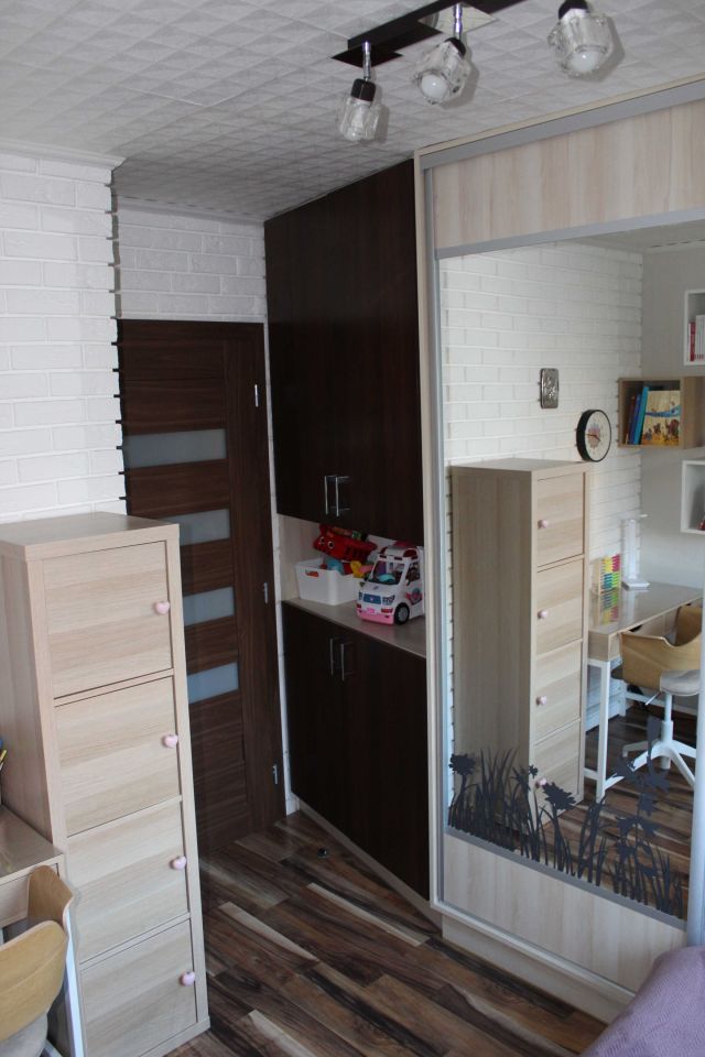 Mieszkanie 3-pokojowe Prudnik, ul. ks. Skowrońskiego. Zdjęcie 4