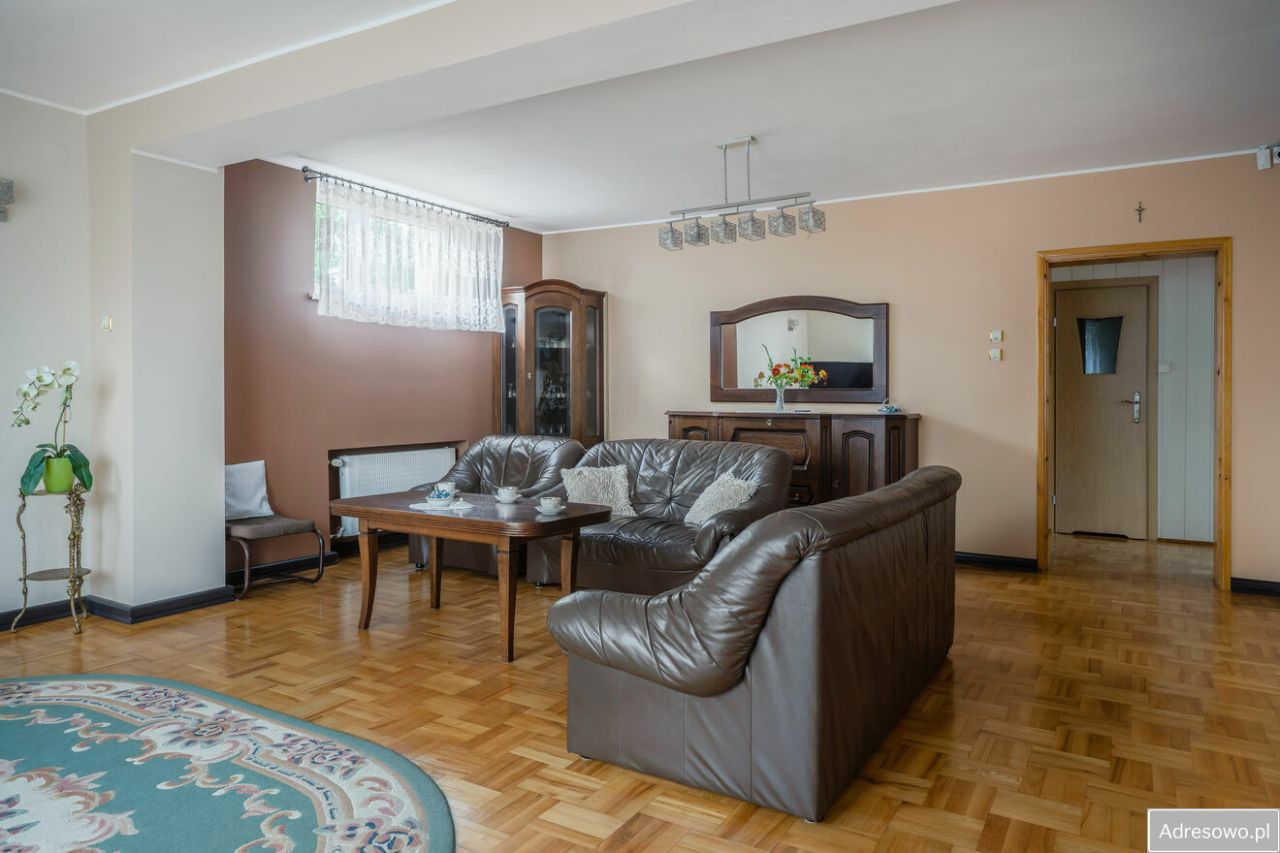 dom wolnostojący, 5 pokoi Częstochowa Grabówka, ul. Spartakusa. Zdjęcie 4