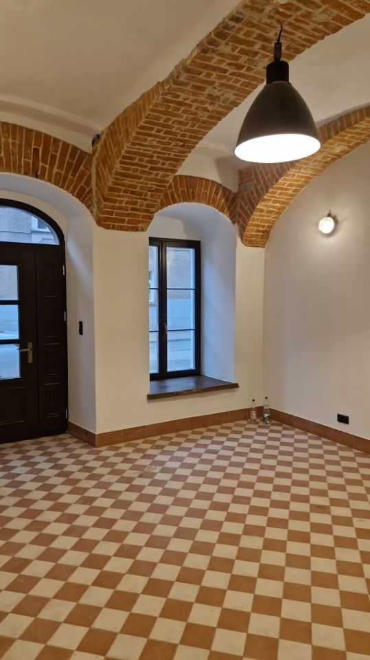 Lokal Kłodzko Centrum, ul. Waleriana Łukasińskiego. Zdjęcie 2