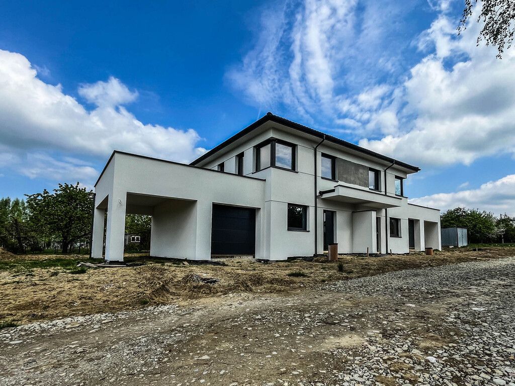 bliźniak, 5 pokoi Krasne. Zdjęcie 2