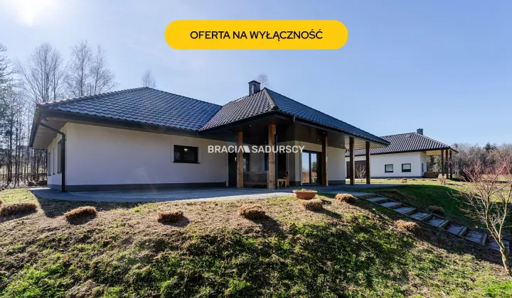 dom wolnostojący, 5 pokoi Łomna