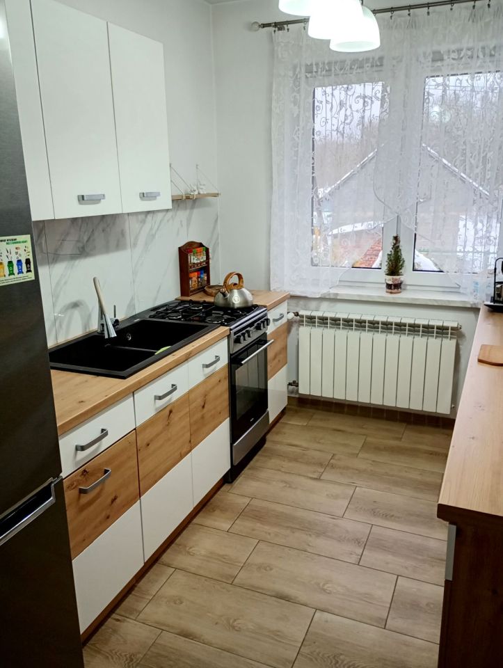 dom wolnostojący, 6 pokoi Zagórze, ul. Wieczysta. Zdjęcie 4