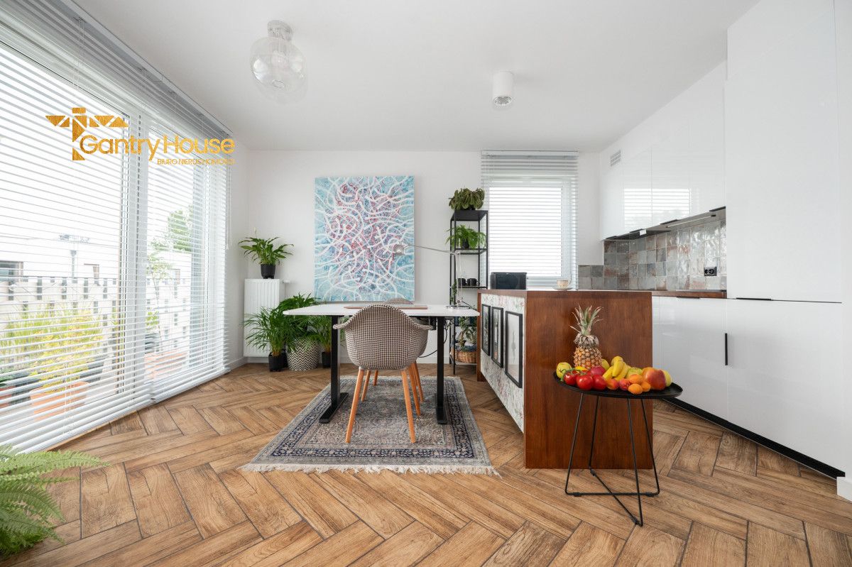 Mieszkanie 3-pokojowe Rumia, ul. Błoń Janowskich. Zdjęcie 2