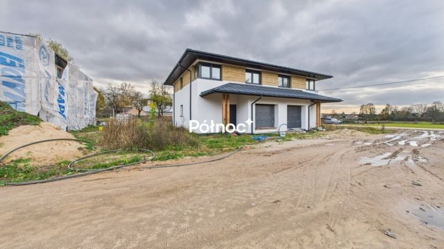 bliźniak, 5 pokoi Gajowniki. Zdjęcie 7