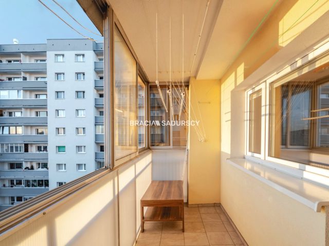 Mieszkanie 4-pokojowe Kraków Mistrzejowice, os. Oświecenia. Zdjęcie 6