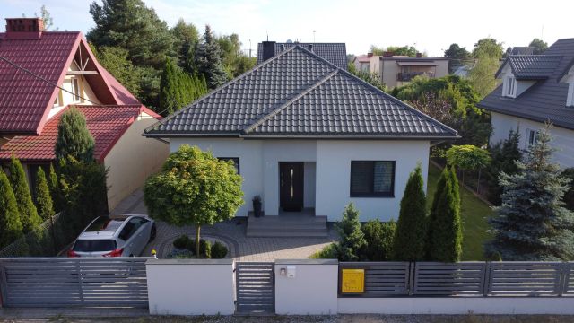 dom wolnostojący Pułtusk, ul. Modrzewiowa. Zdjęcie 1