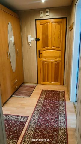 Mieszkanie 3-pokojowe Nowy Sącz Barskie, ul. Władysława Broniewskiego. Zdjęcie 1