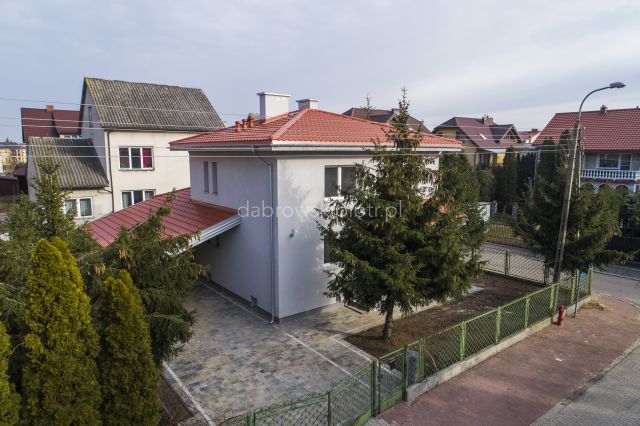 dom wolnostojący, 4 pokoje Ostrołęka, ul. Kmicica. Zdjęcie 1