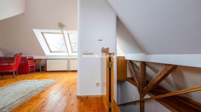 dom wolnostojący, 13 pokoi Kraków Prądnik Czerwony, ul. Pocieszka. Zdjęcie 33